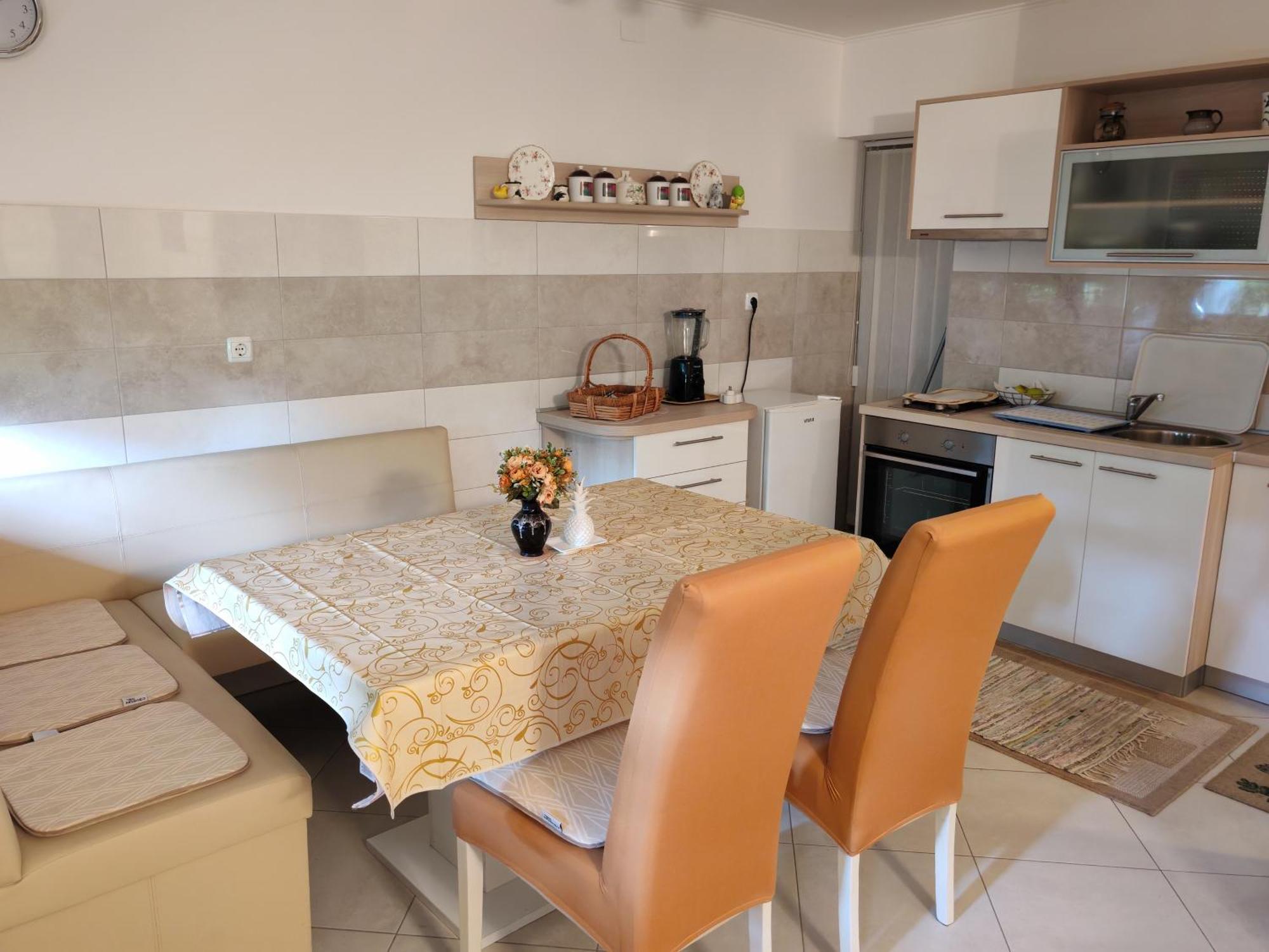 Apartman Ivana 卡尔洛瓦茨 外观 照片